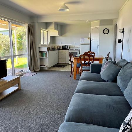 Prime Location - Gilmour Getaway Apartamento Raglan Exterior foto