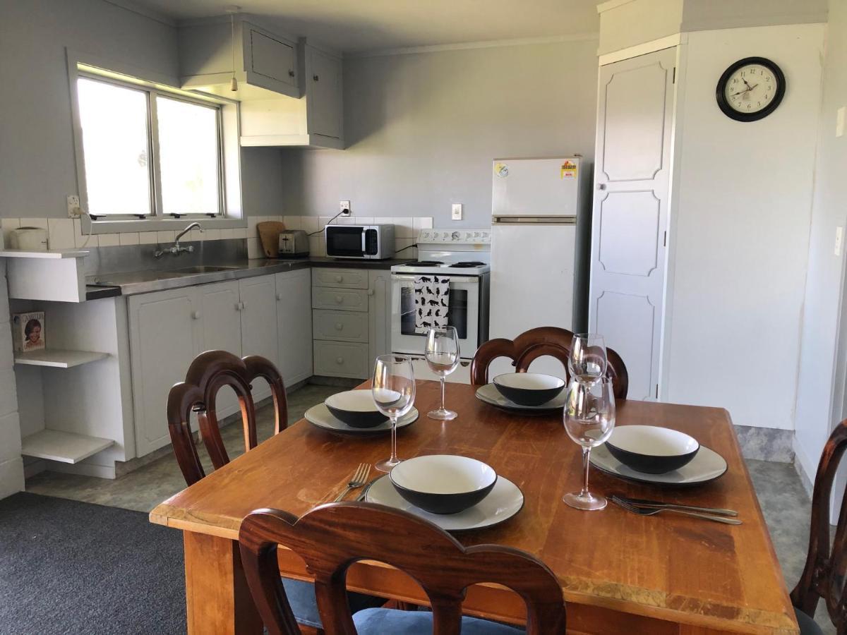 Prime Location - Gilmour Getaway Apartamento Raglan Exterior foto